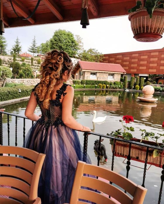 Абитуриентска рокля