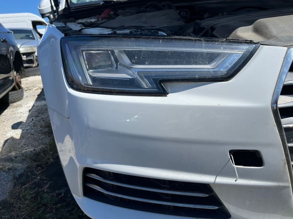 На части Audi A4 b9 8w седан 2018г 2.0tdi cod Det 190кс автомат шибидах кожен салон