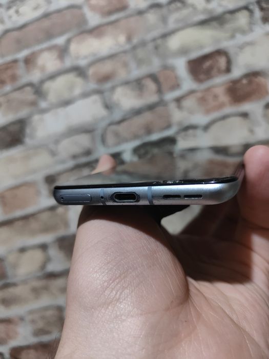OnePlus 9RT на запчасти