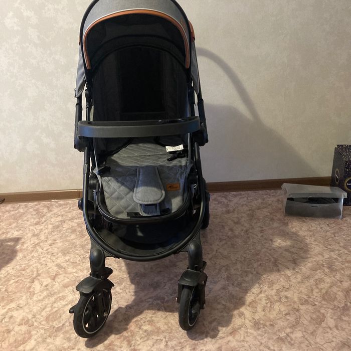 Продам коляску Teknum