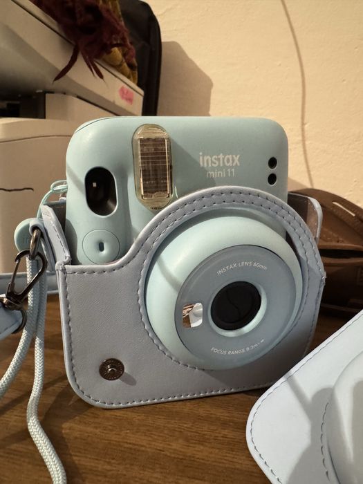 Instax mini 11..