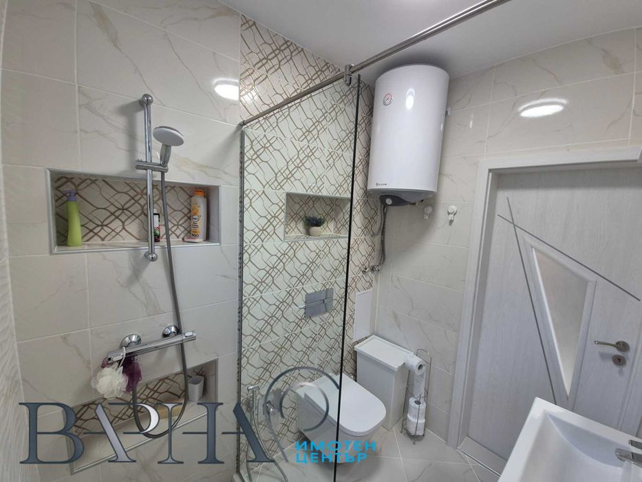 Дава се под наем Двустаен апартамент в к.к. Св.Св. Константин и Елена - 60 кв.м за 548.25 € - Снимка #7