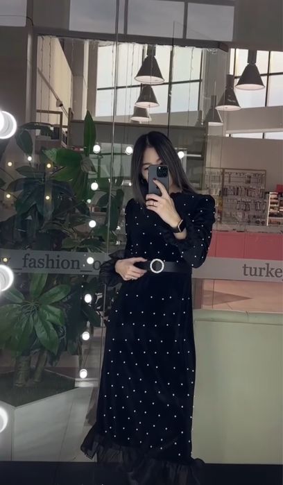 Продам элегантное платье