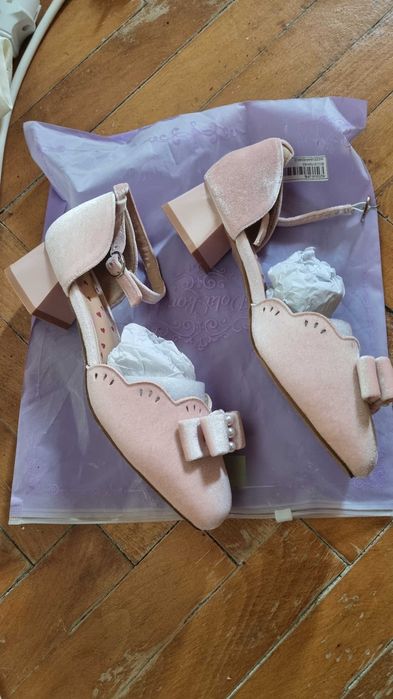 Pantofiori roz femei