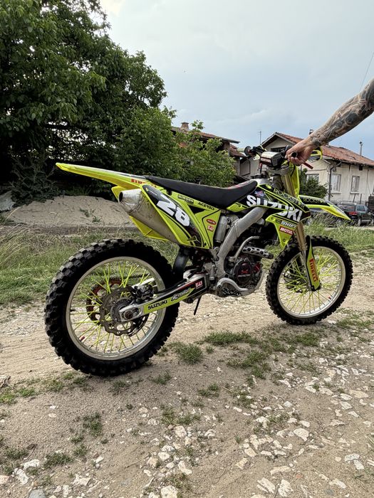 Кросов мотор Suzuki RMZ 250