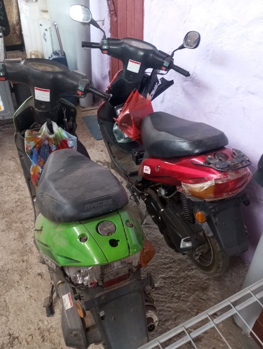 Продам скутер Racer
