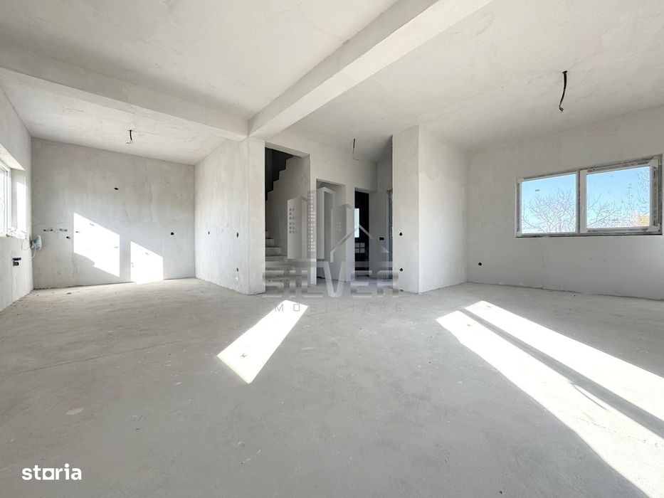Case  tip duplex in zona centrala Gilau.