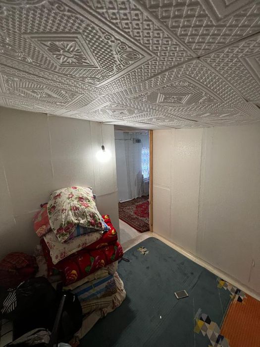 Продам дом в обшом дворе