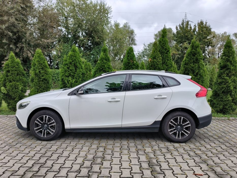 Volvo V40 Cross Country 2016