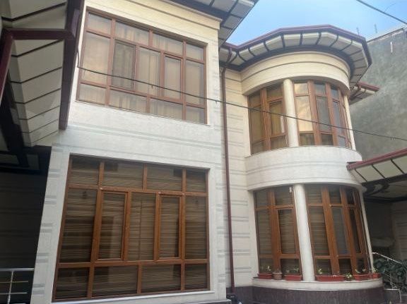 СРОЧНО!!! Продается дом Ипакчилик МФЙ 4,8 соток 10 комнат 6 санузел