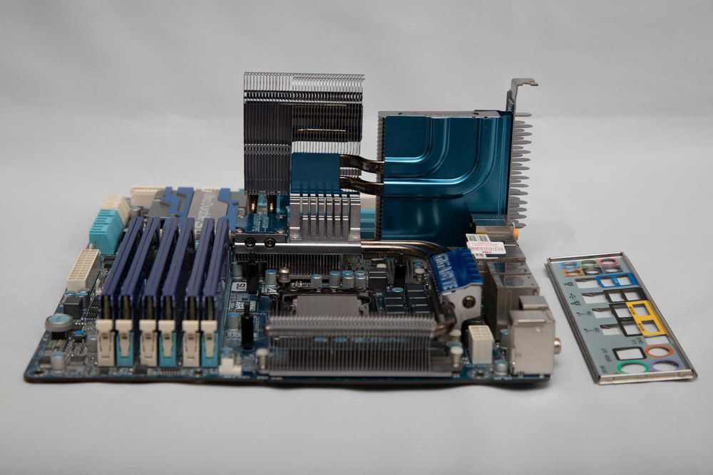 Kit I7 watercooling NZXT Z63 LCD 280 MM 24 GB RAM 4 x 256 GB SSD