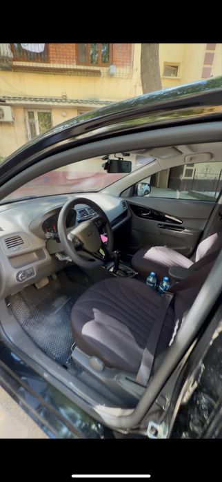 Chevrolet Cobalt 2026 — 8