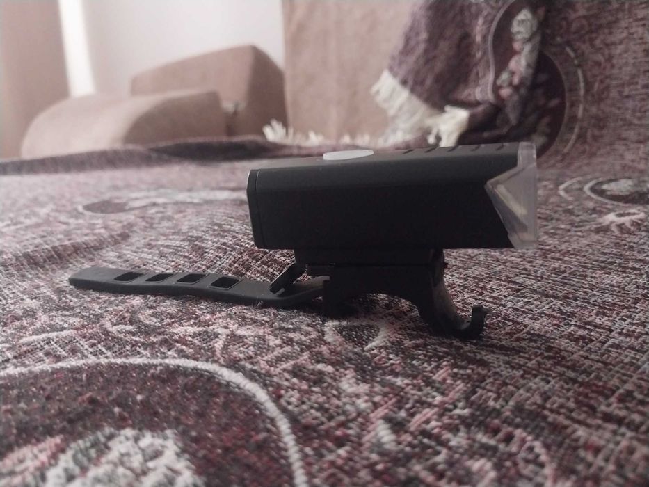 Фонарик на велосипед