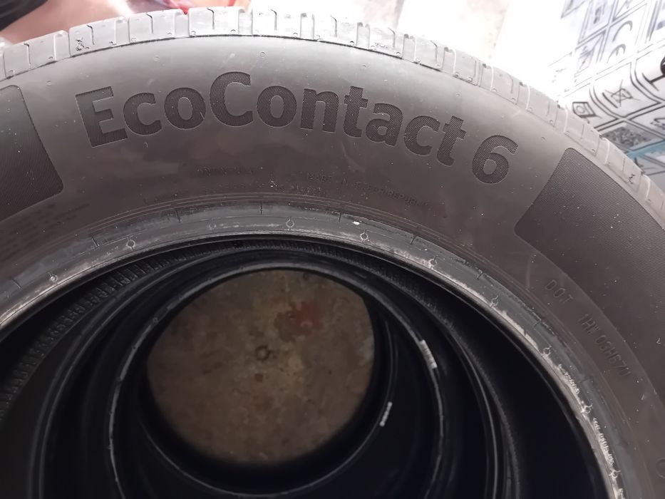 Vând cauciucuri continental vara ecocontact 6 215/65 r17 103v xl
