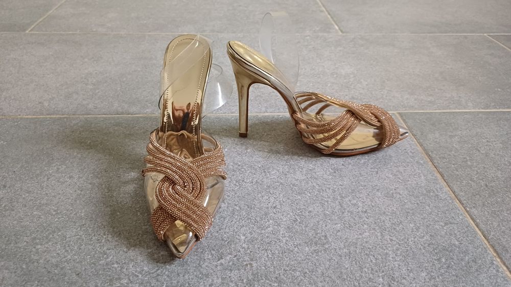 Sandale de ocazie NOI piele naturala diverse modele