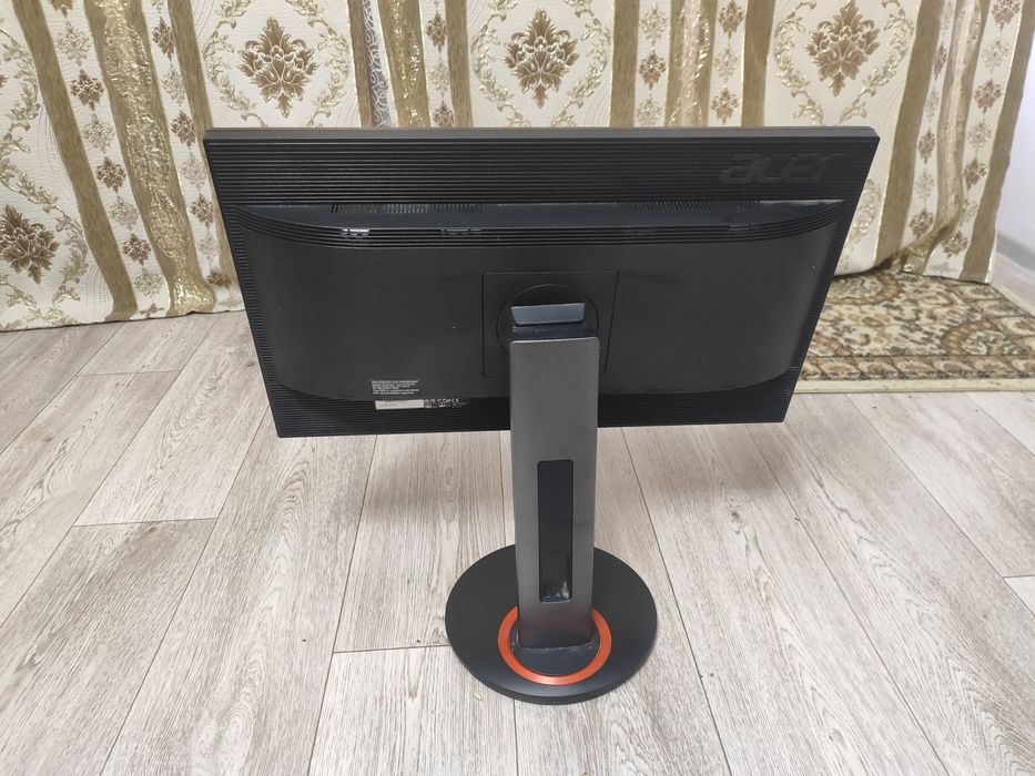 Продается мониор