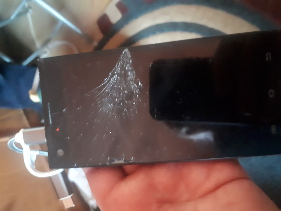 Piese THL spart ecran