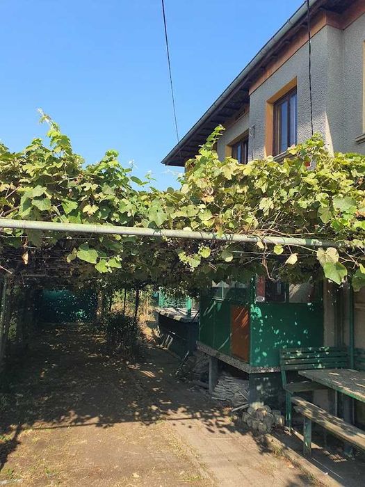 Продава се Къща в Пирдоп - 160 кв.м за 415 €/кв.м - Снимка #2