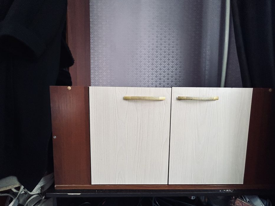 Маленький шкаф(2000тг)