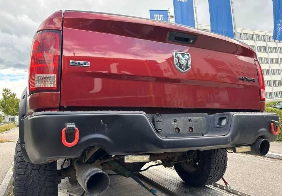 Dezmembrez RAM 1500 SLT 4X4 ∗5.7L V8 HEMi 2015