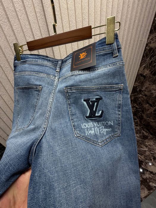 Blugi scurti Louis Vuitton calitate superioara