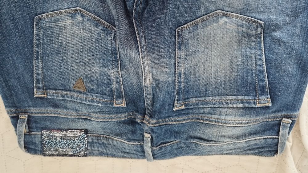 Оригинални дънки, GUESS , размер С