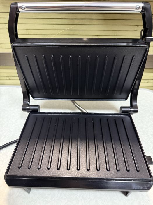 Електрическа скара Tristar GR-2650 700W