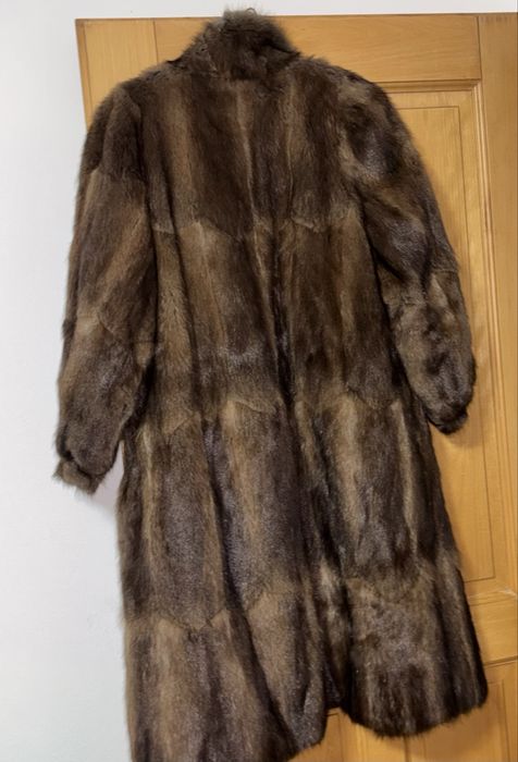 Fur coat / haina de blana