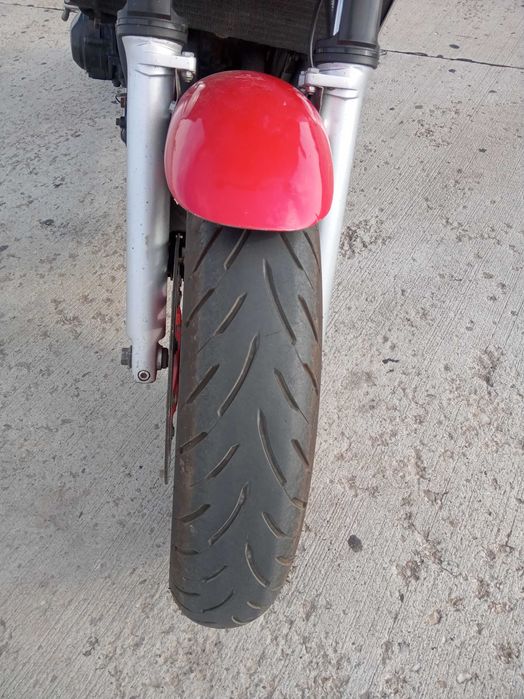 Yamaha FZS 600 Fazer și Aprilia Capo Nord 1000