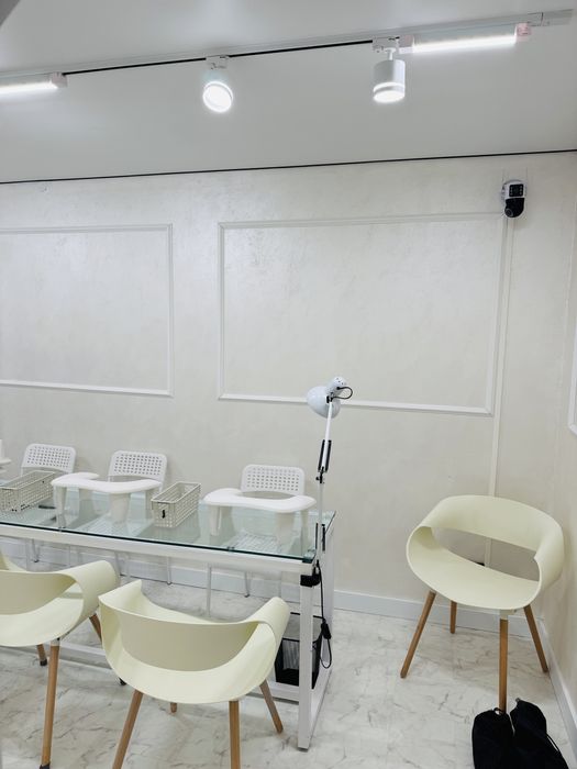 Сдается готовый кабинет для маникюрный