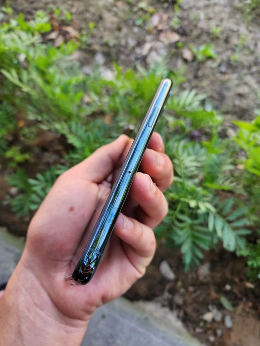 Iphone 11 pro sotiladi