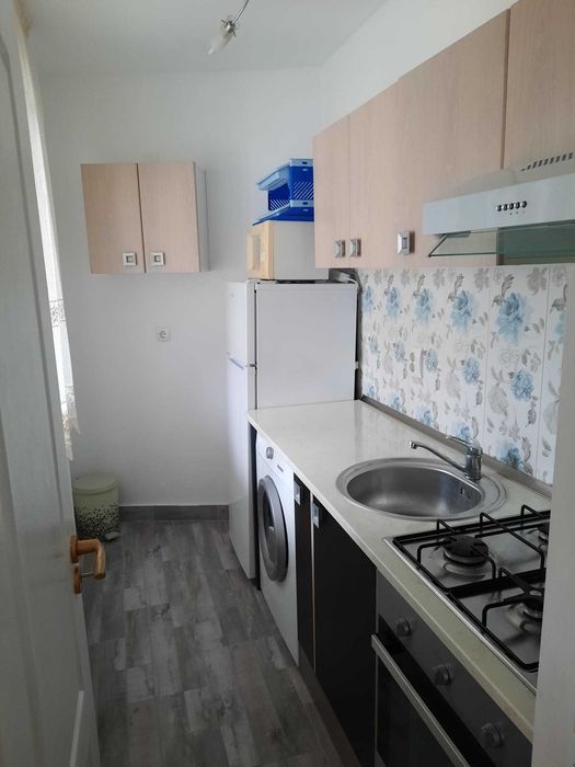 Închiriez garsonieră