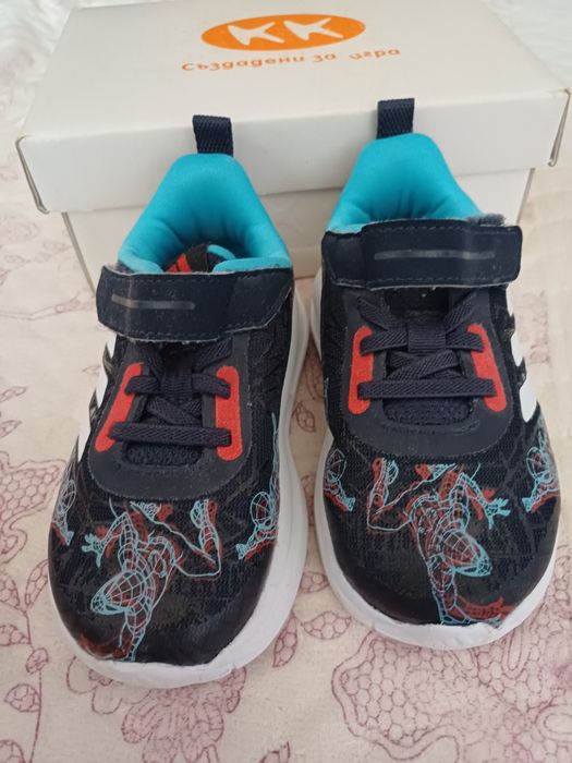 Adidas  marvel маратонки