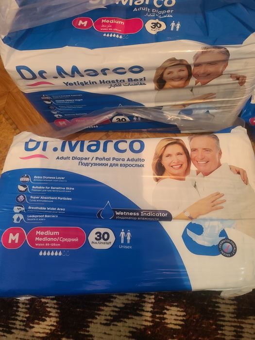 Продам памперсы M 60шт