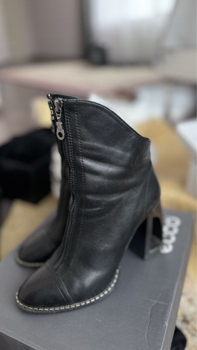 Ботильоны кожа в отличном состоянии удобные