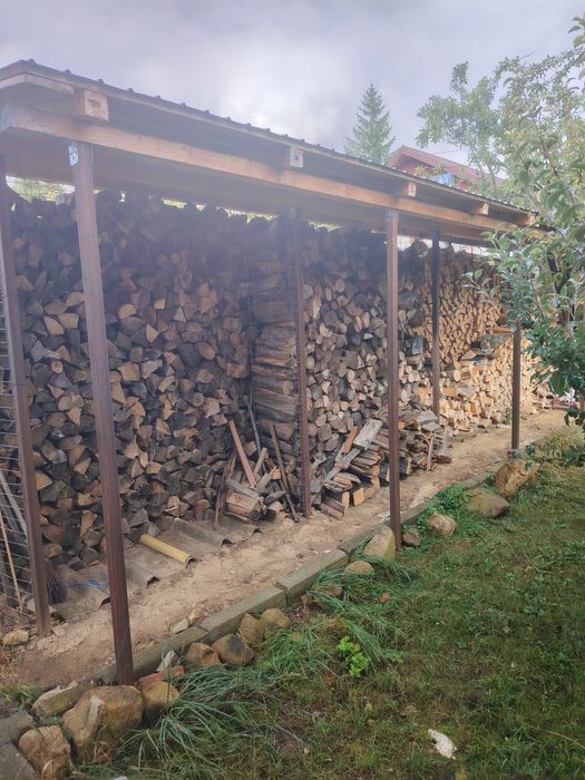 Casă de vânzare /casă de e