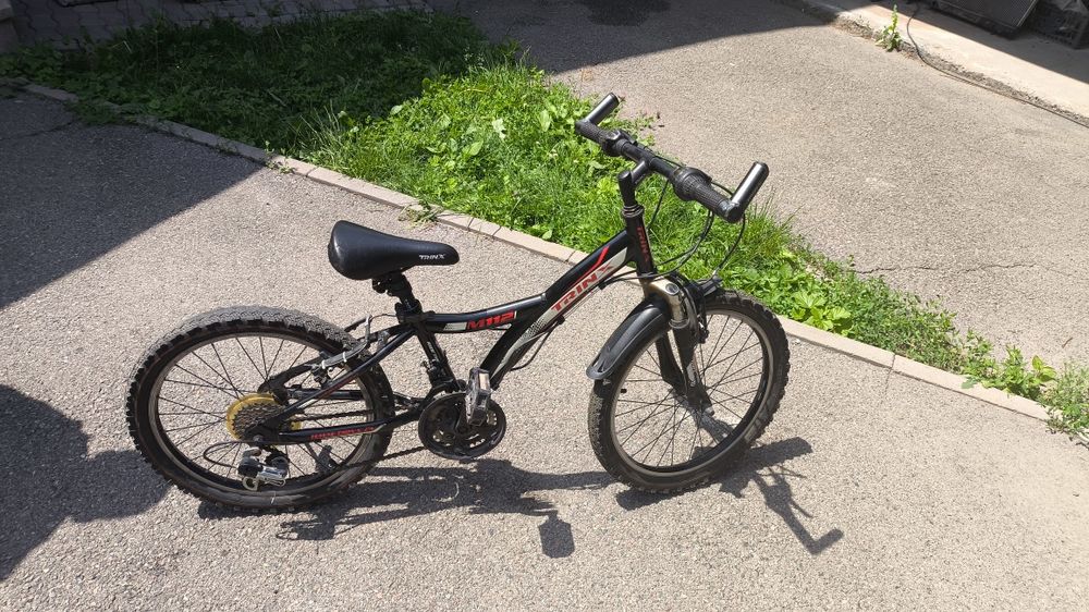 Велосипед черный, детский (10,5'')