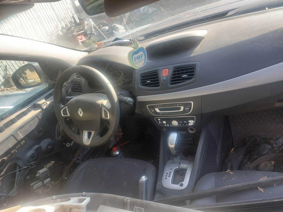 Dezmembrez RENAULT FLUENCE 1 (2010 - 2015) 1.6i 16V Automat ~ K4M-W8