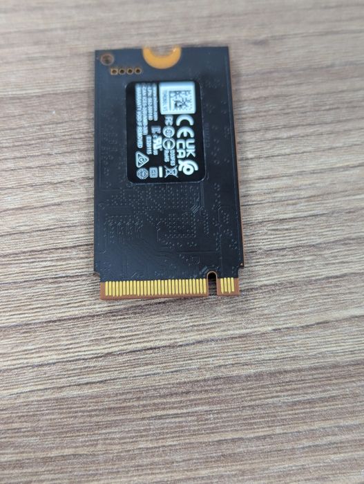 Micron 2500 M.2 SSD 2242 размер есть переходник