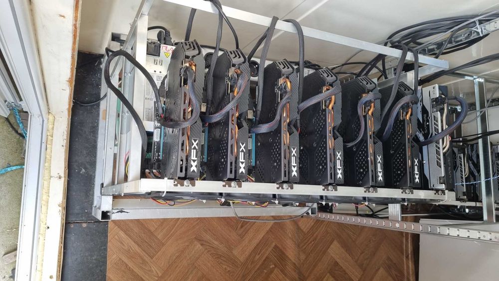 11x 580 8GB Mining Rig Копачка за криптовалути
