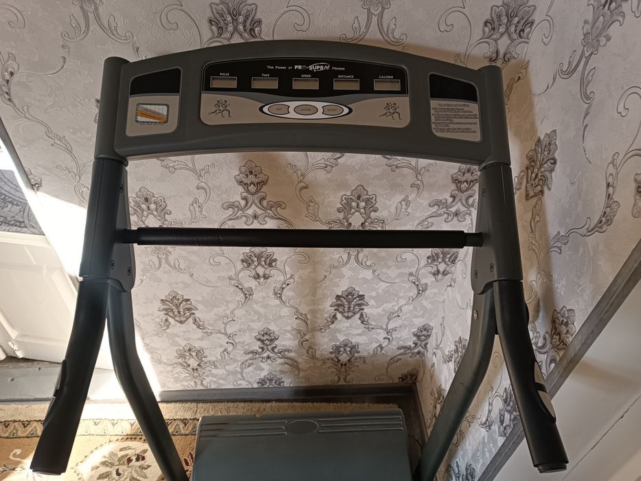 СРОЧНО ПРОДАЮ! Механический тренажёр, считает расстояния, скорость