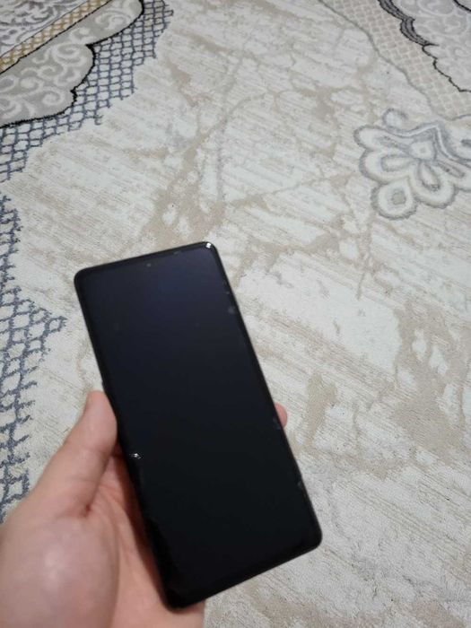 Продам смартфон Poco F4GT