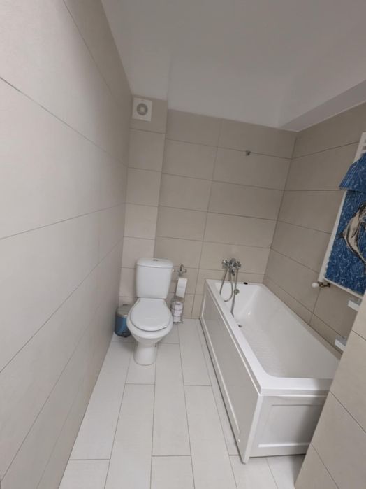 Inchiriere apartament 2 camere decomandat
