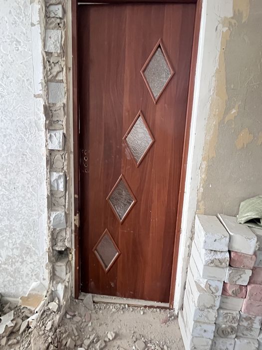 Продам межкомнатные двери