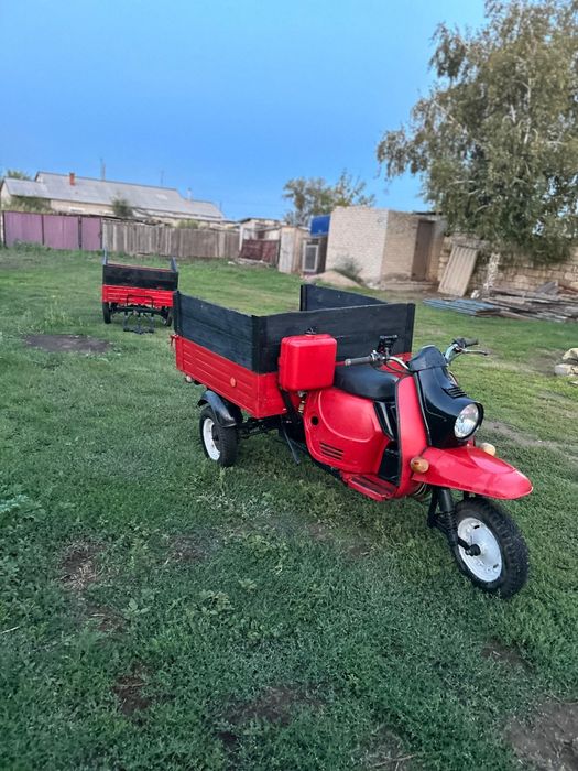 Мотороллер с прицепом