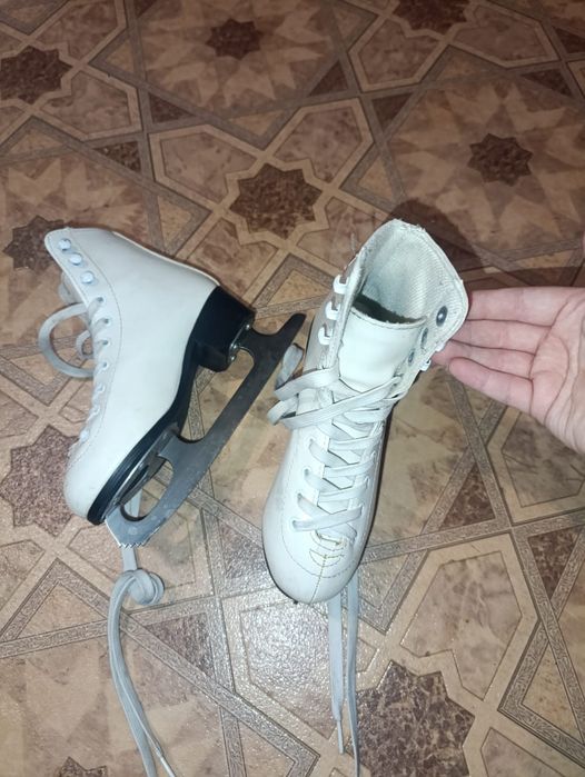 Продам коньки Nordway "Nicole"