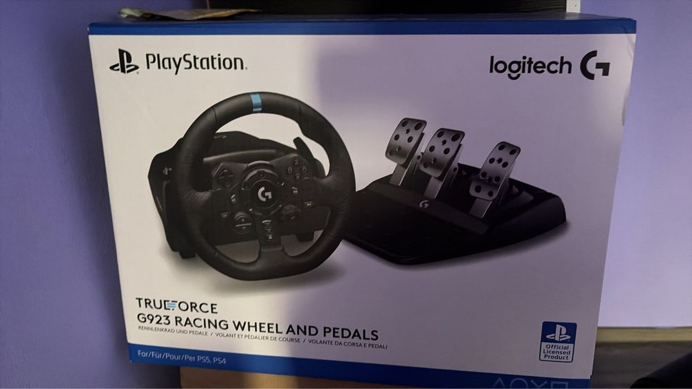 Volan gaming logitech g923 trueforce