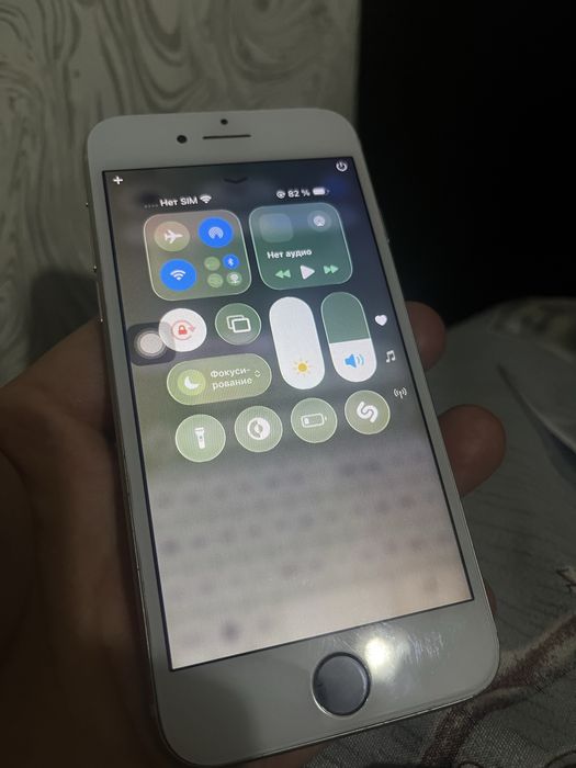 айфон се 2020 64гб