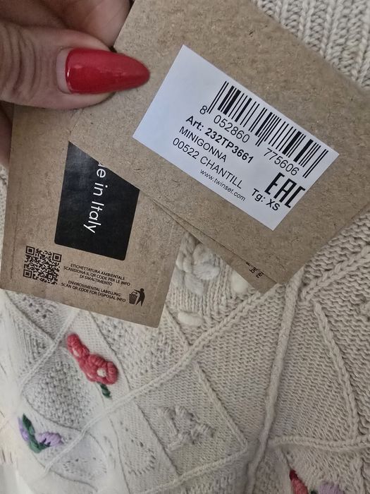 Пола от плетиво Twinset,с вълна и кашмир, ръчно бродирана,размер XS/S,