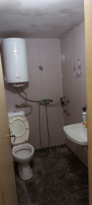 Дава се под наем Едностаен апартамент в Враца, Квартал 72 - 40 кв.м за 199.41 € - Снимка #7